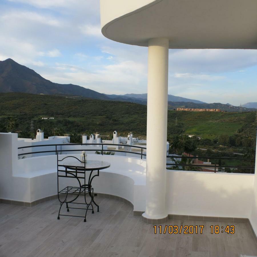 Apartamento Del Paraiso エステポナ エクステリア 写真