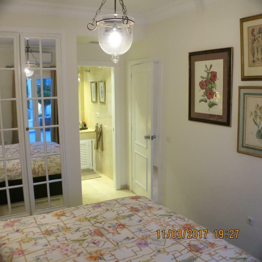 Apartamento Del Paraiso エステポナ エクステリア 写真